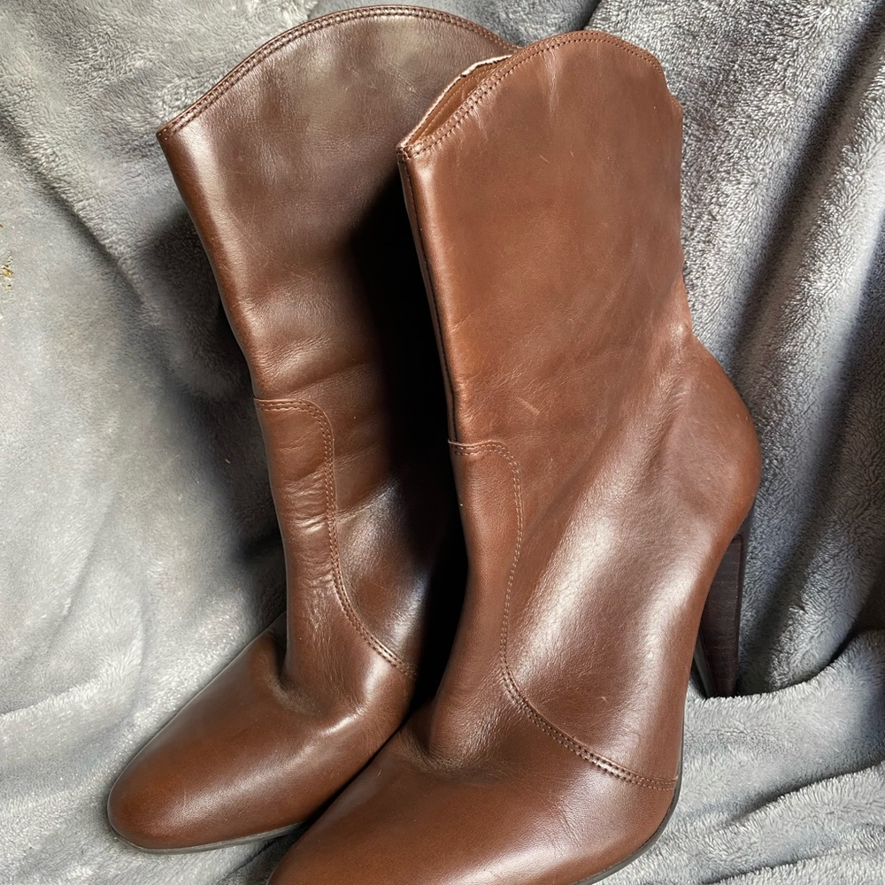 Gianni Bini Women's Brown Leather Boots Size 9 1/2